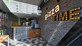 3 Arturas Ciziunas Pizza Express Lampedziai sumazintas dydis